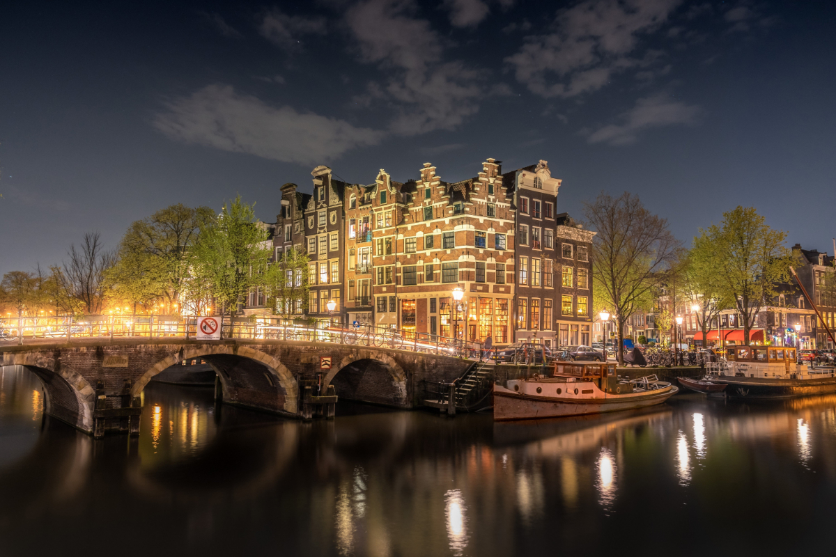 Behang Amsterdam by night