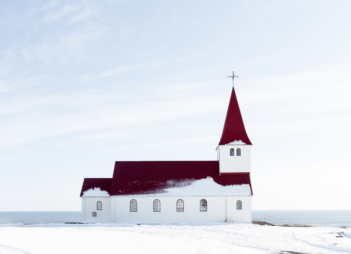 Behang Kerk in de sneeuw